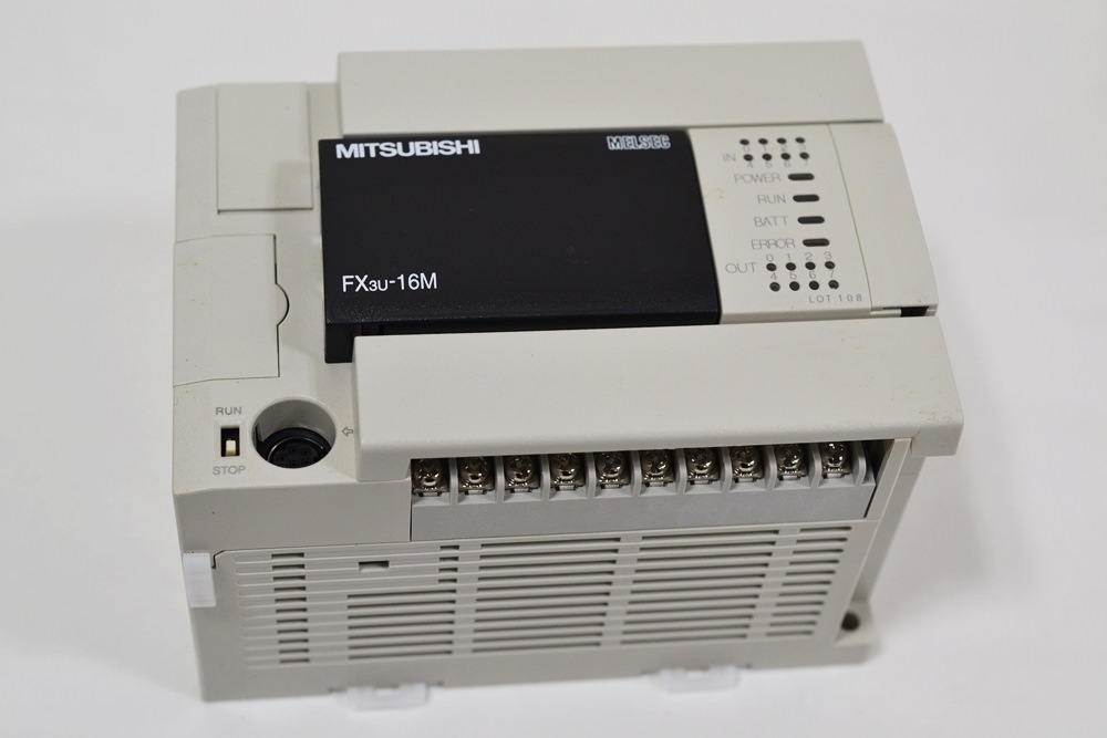 4三菱・FX3U-16MR.JPG